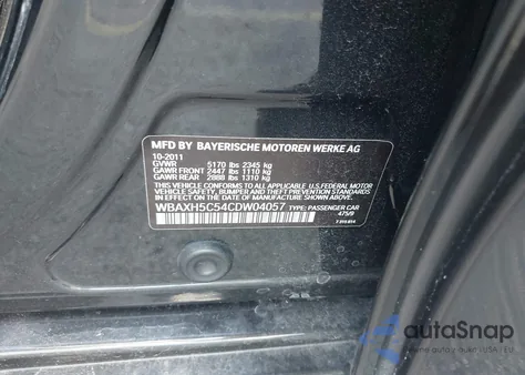 2012 BMW 528I xDrive z USA, uszkodzony, nr VIN WBAXH5C54CDW04057